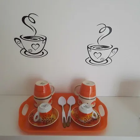 Like Cisanello بيت ضيافة